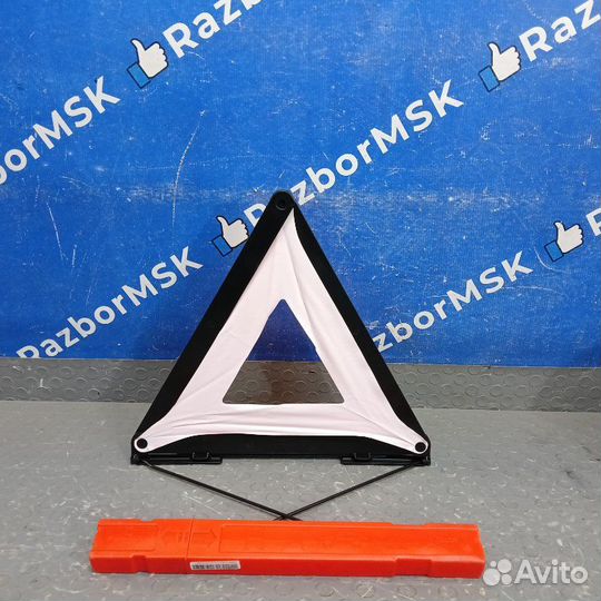 Знак аварийной остановки Renault Duster 2