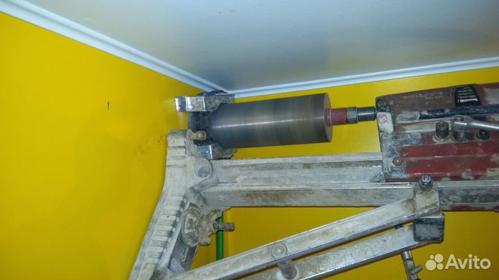 Алмазное сверление(бурение) отверстий