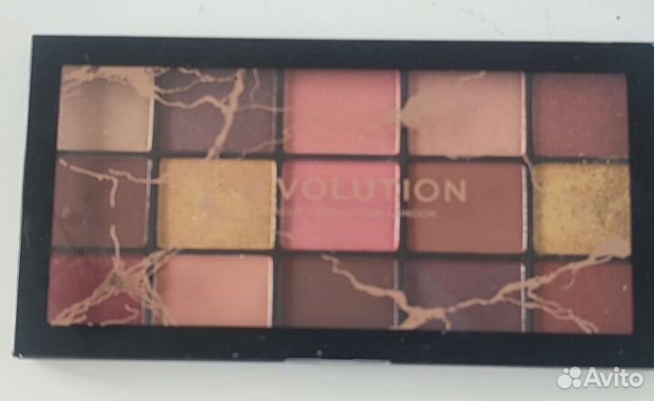 Палитра корректоров и теней Revolution