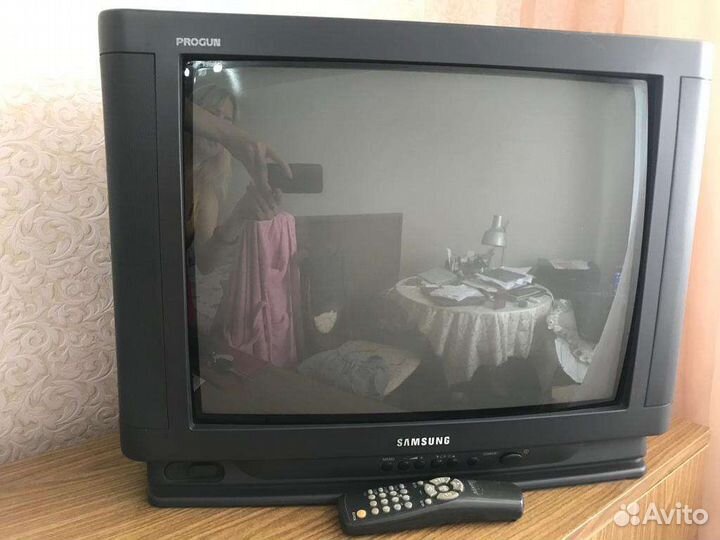 Телевизор samsung