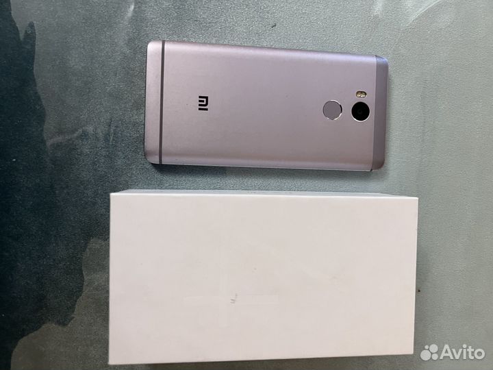 Телефон Xiaomi