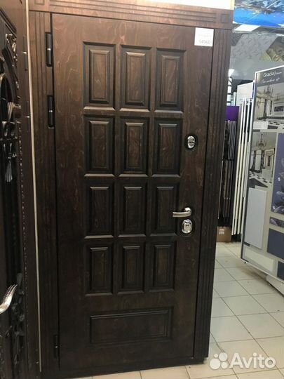 Дверь входная металлическая