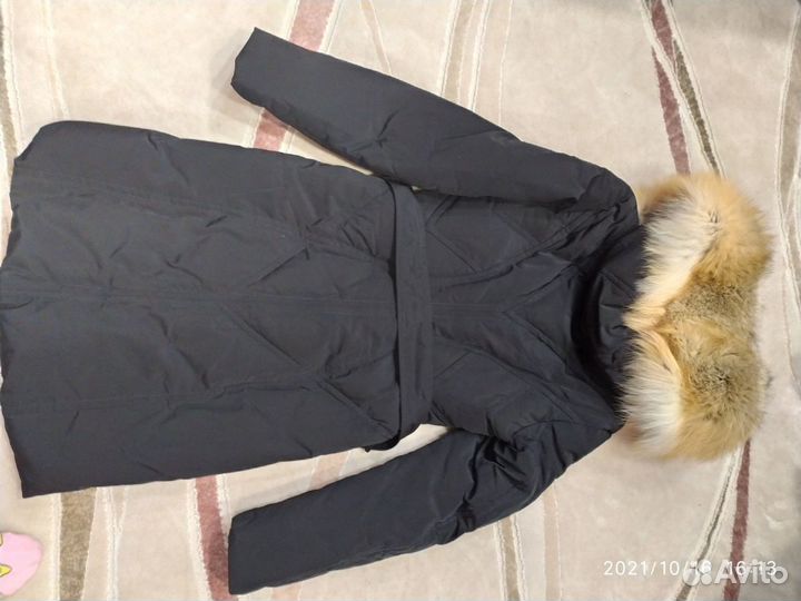 Пуховик на девочку