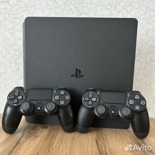 Sony PS4 Slim 1Tb 2 геймпада