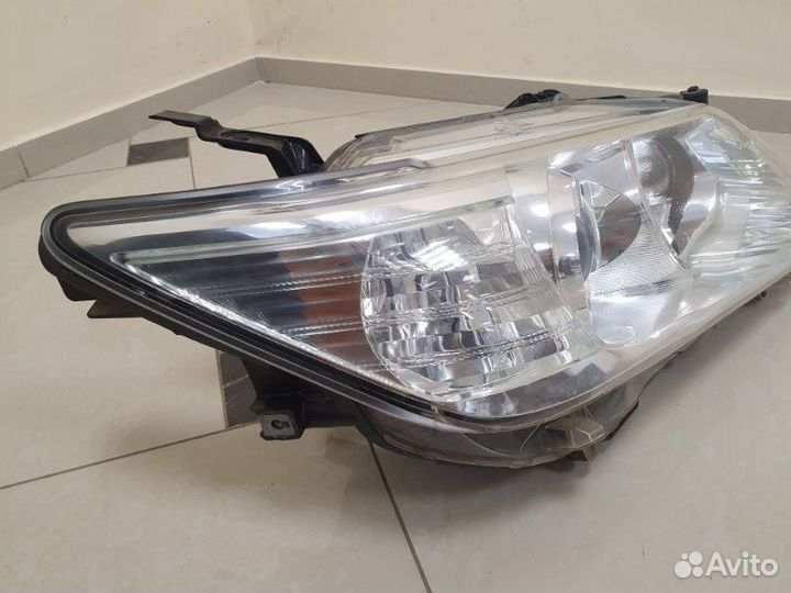 Фара правая Toyota Camry V50