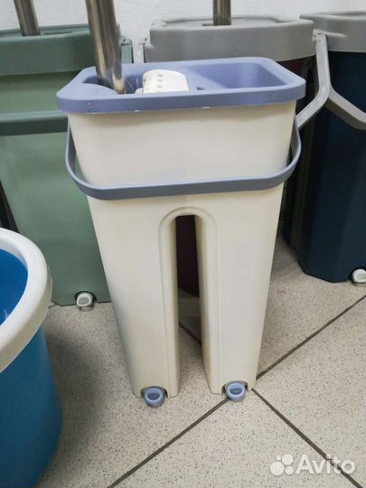 Швабра с отжимом и ведром Mop