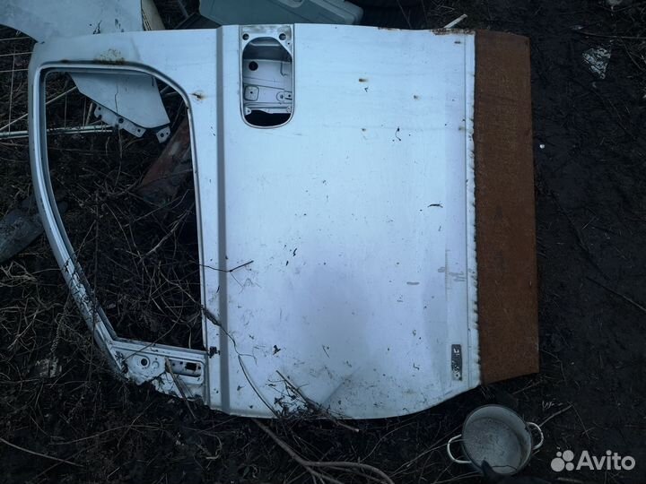 Двери на хундай Старекс