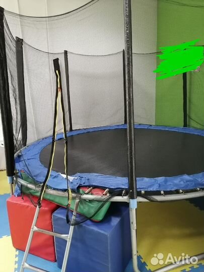 Батут бу с сеткой 3 метра