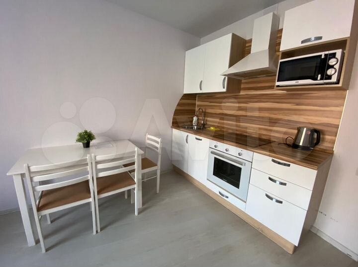 1-к. апартаменты, 50 м², 1/6 эт.