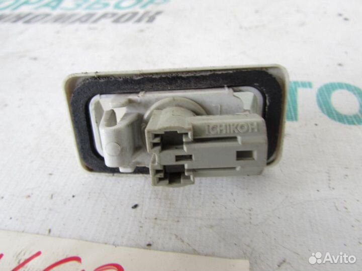 Фонарь подсветки номера для Toyota Corolla 9 2001