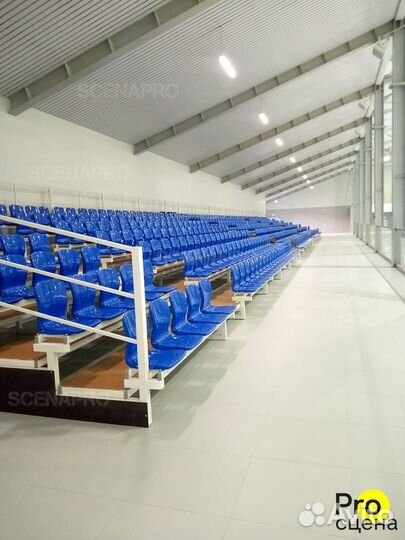 Стационарна трибуна на 500 мест