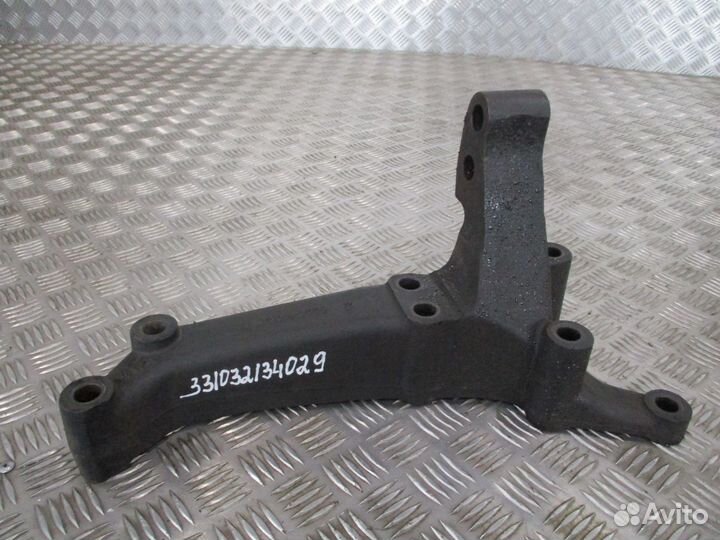 Кронштейн двигателя задний левый MAN 51415013083