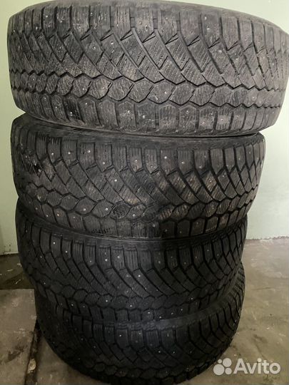 Gislaved Nord Frost 200 225/60 R18 104T