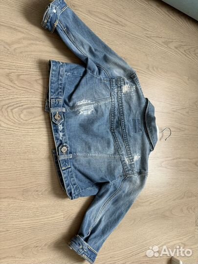 Джинсовая куртка bershka s