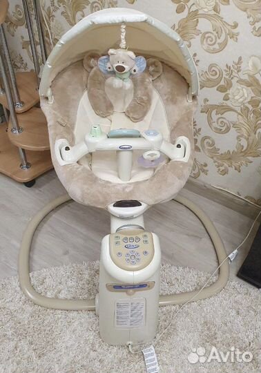 Укачивающий центр Graco Sweetpeace