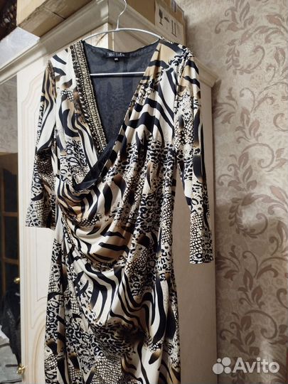 Платье женское 46 48