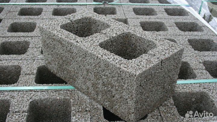 Блок стеновой пустотный