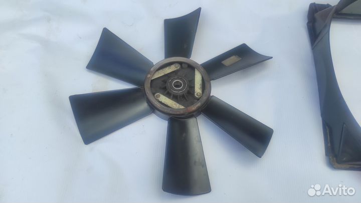 Диффузор кожух вентилятор Mercedes w201 E190