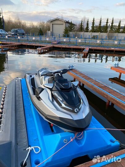 Понтон для гидроцикла (причал)