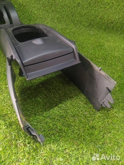 Консоль центральная Peugeot 207 WC EP6 2008