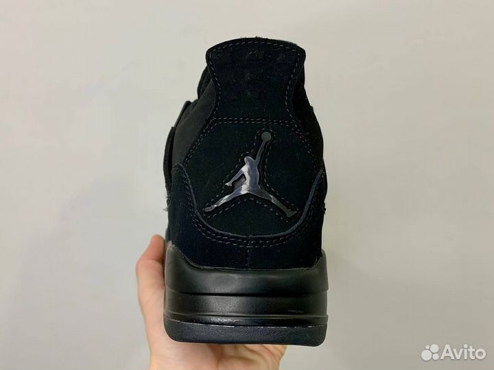 Зимние кроссовки Nike Air Jordan 4