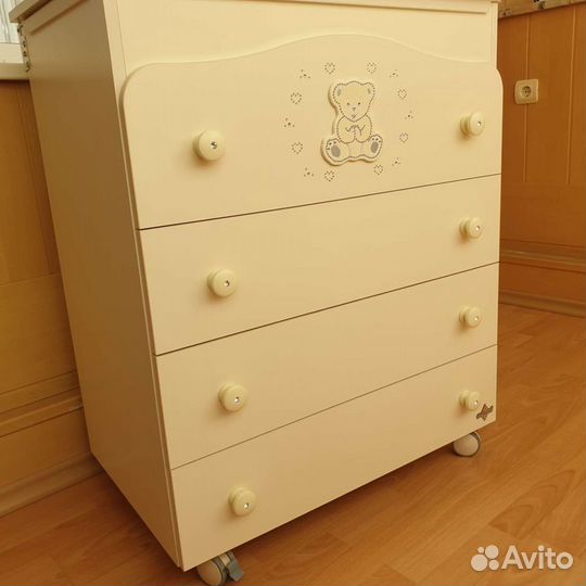 Комплект кроватка комод Италия