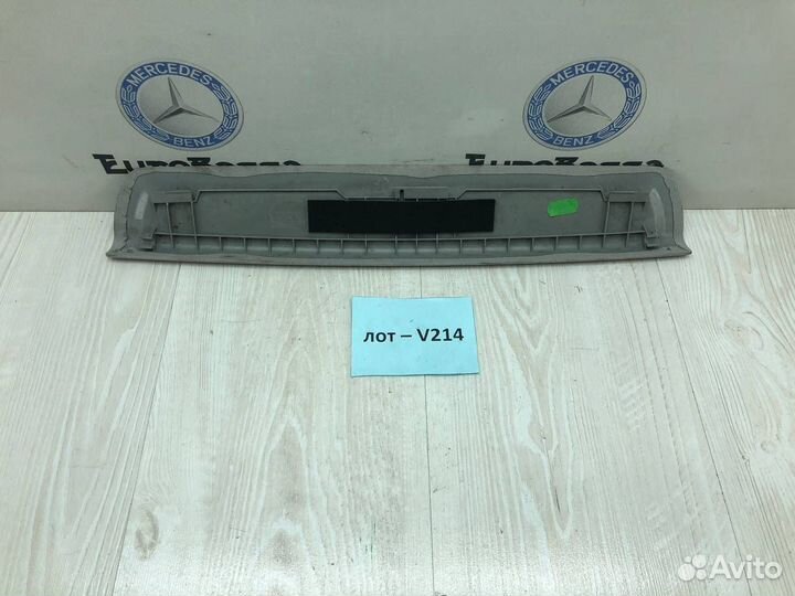 Заглушка потолка Mercedes W207