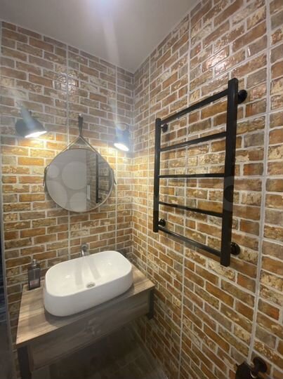 2-к. квартира, 55 м², 1/10 эт.