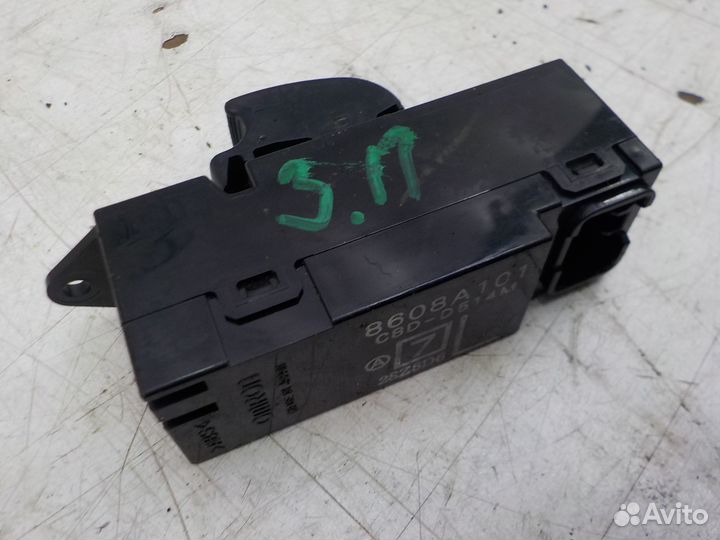 Блок управления стеклоподъемниками Mitsubishi Lanc