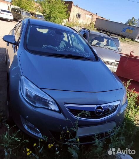 Opel Astra 1.4 AT, 2011, 88 000 км