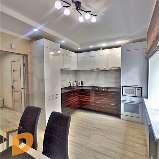 3-к. квартира, 93 м², 2/5 эт.