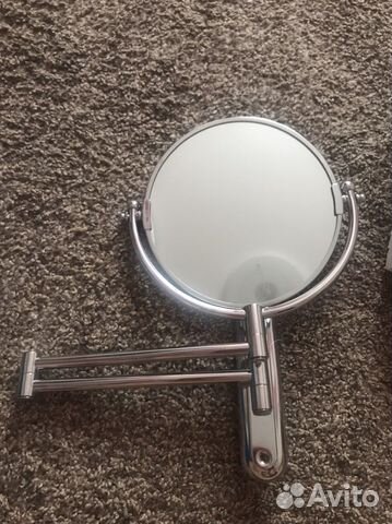 Зеркало косметическое настенное