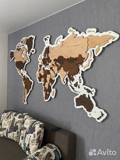 Карта мира из дерева