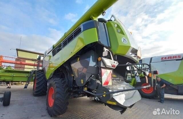 Комбайн Claas Lexion, 2021