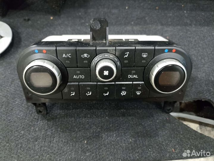 Блок управления климатом Nissan Qashqai J10 06-13г