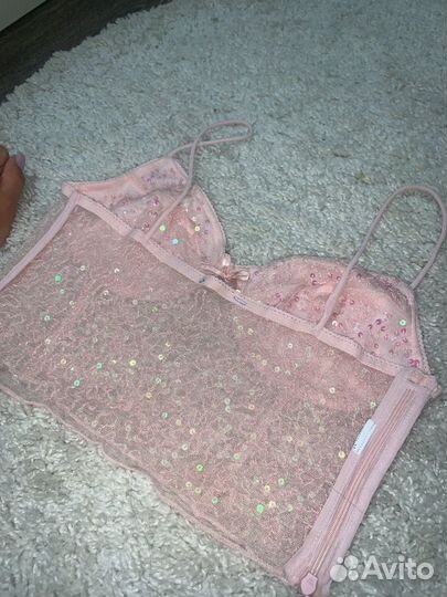 Кроп топ bershka