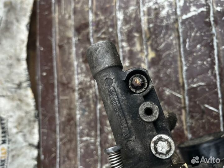 Натяжитель ремня Peugeot 308 1.6 EP6 2009