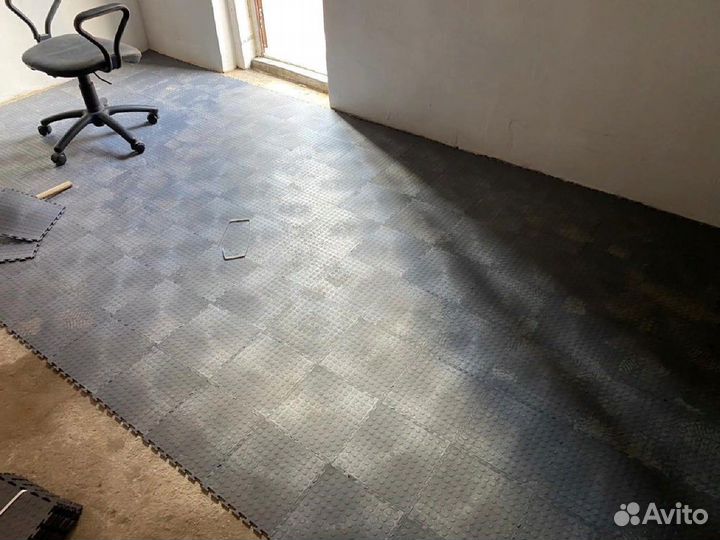 Модульное напольное покрытие для гаража