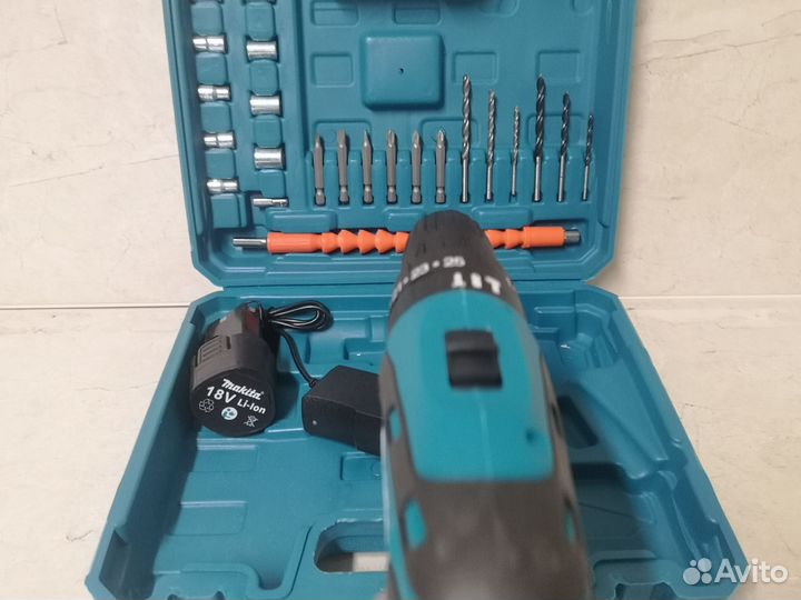 Шуруповерт Makita 12v