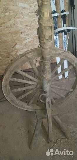 Прялки деревянные стариные