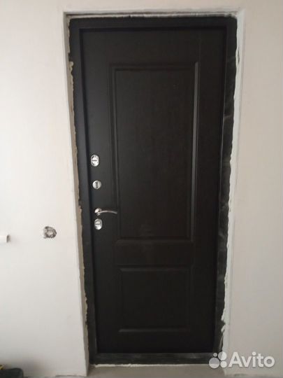 Дверь входная металлическая