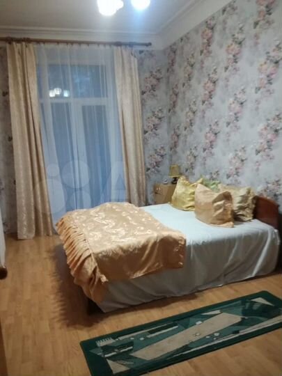 2-к. квартира, 70 м², 3/5 эт.