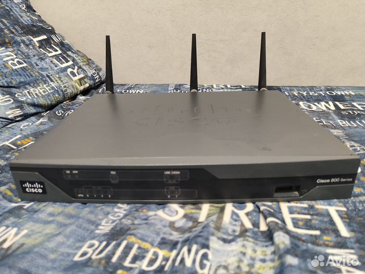 Маршрутизатор Cisco882W-GN-E