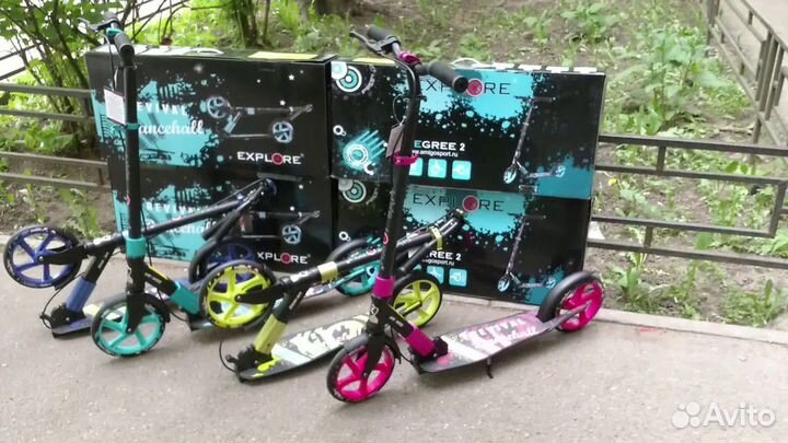 Самокат Explore Degree 2 Pro с ручным тормозом