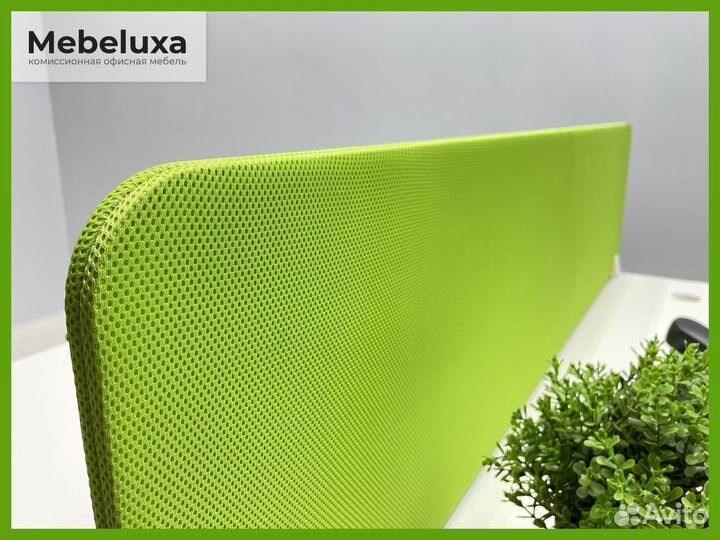 Стол на 2 рабочих места с перегородкой