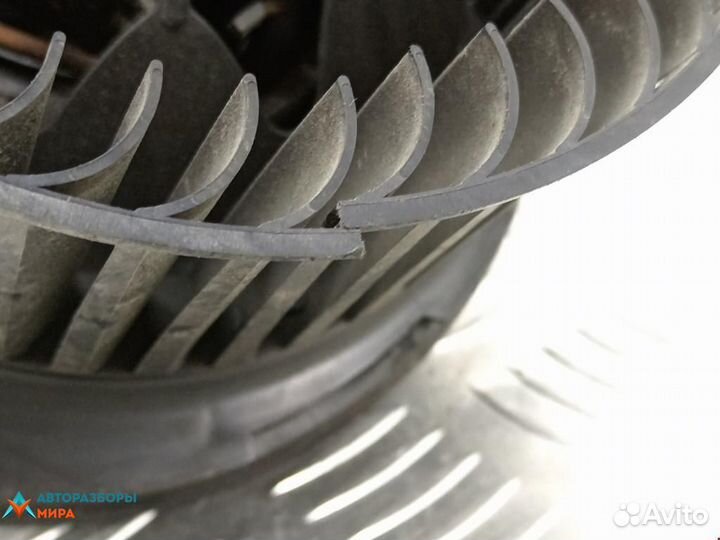 Моторчик печки Volkswagen Golf 5 2008 3C1820015P