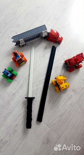 Игрушечные машины