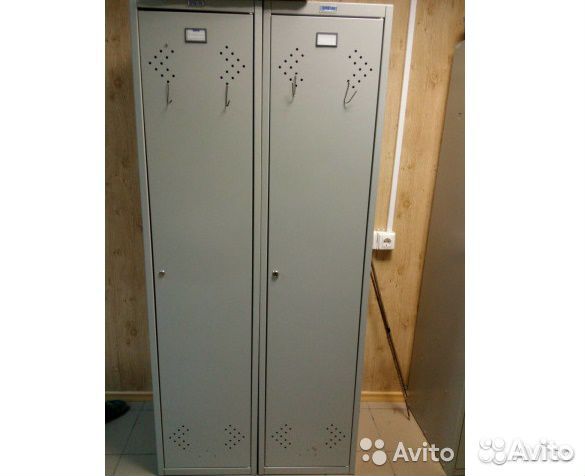 Шкаф металлический для раздевалки