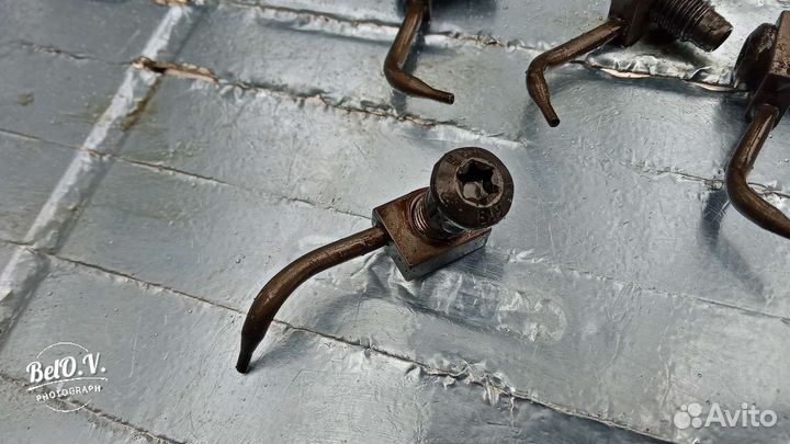 Масляная форсунка блока 1.4 TSI Ауди Фольксваген