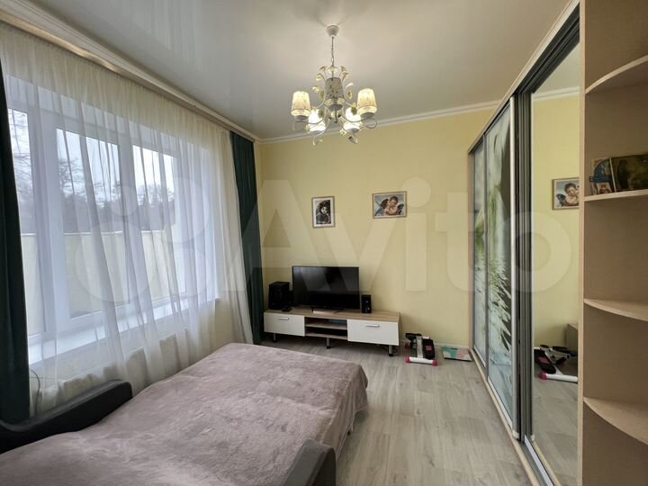3-к. квартира, 52 м², 1/1 эт.